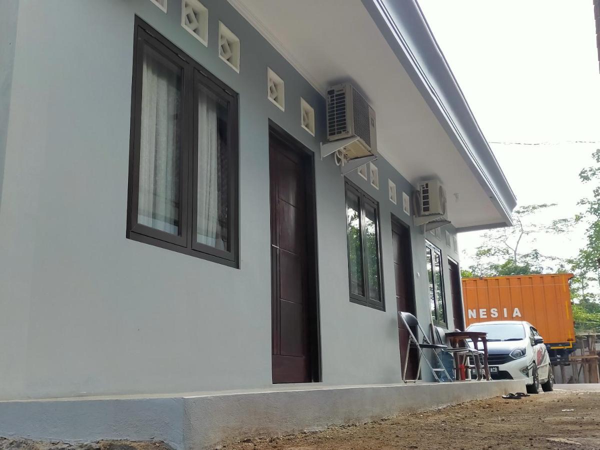 Aqsa Guest House Ciamis Syariah Buitenkant foto