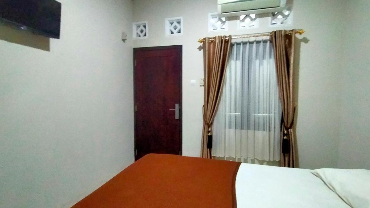 Aqsa Guest House Ciamis Syariah Buitenkant foto